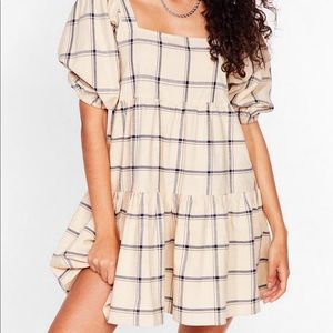 Puff sleeve dress